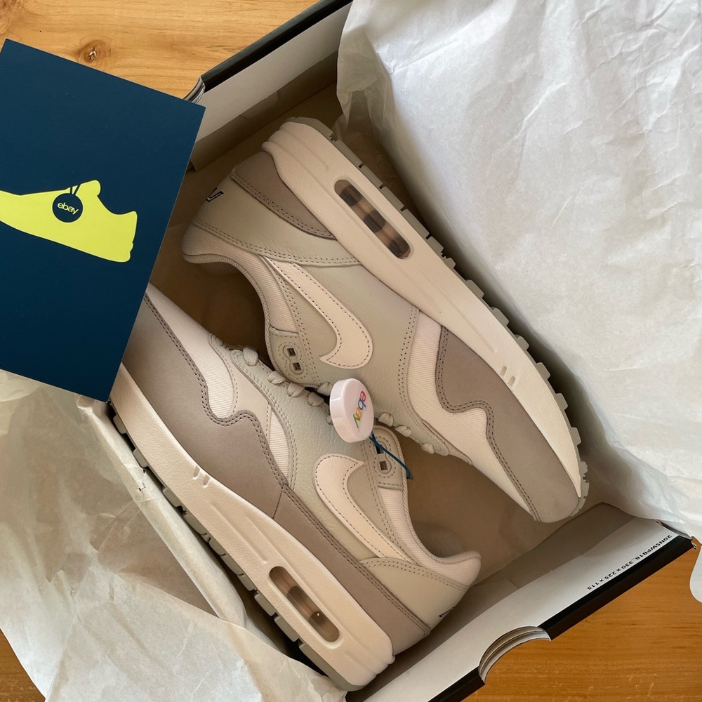 Nike Air Max 1 87’ Light Smoke